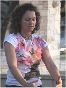 Solo Qigong Woman